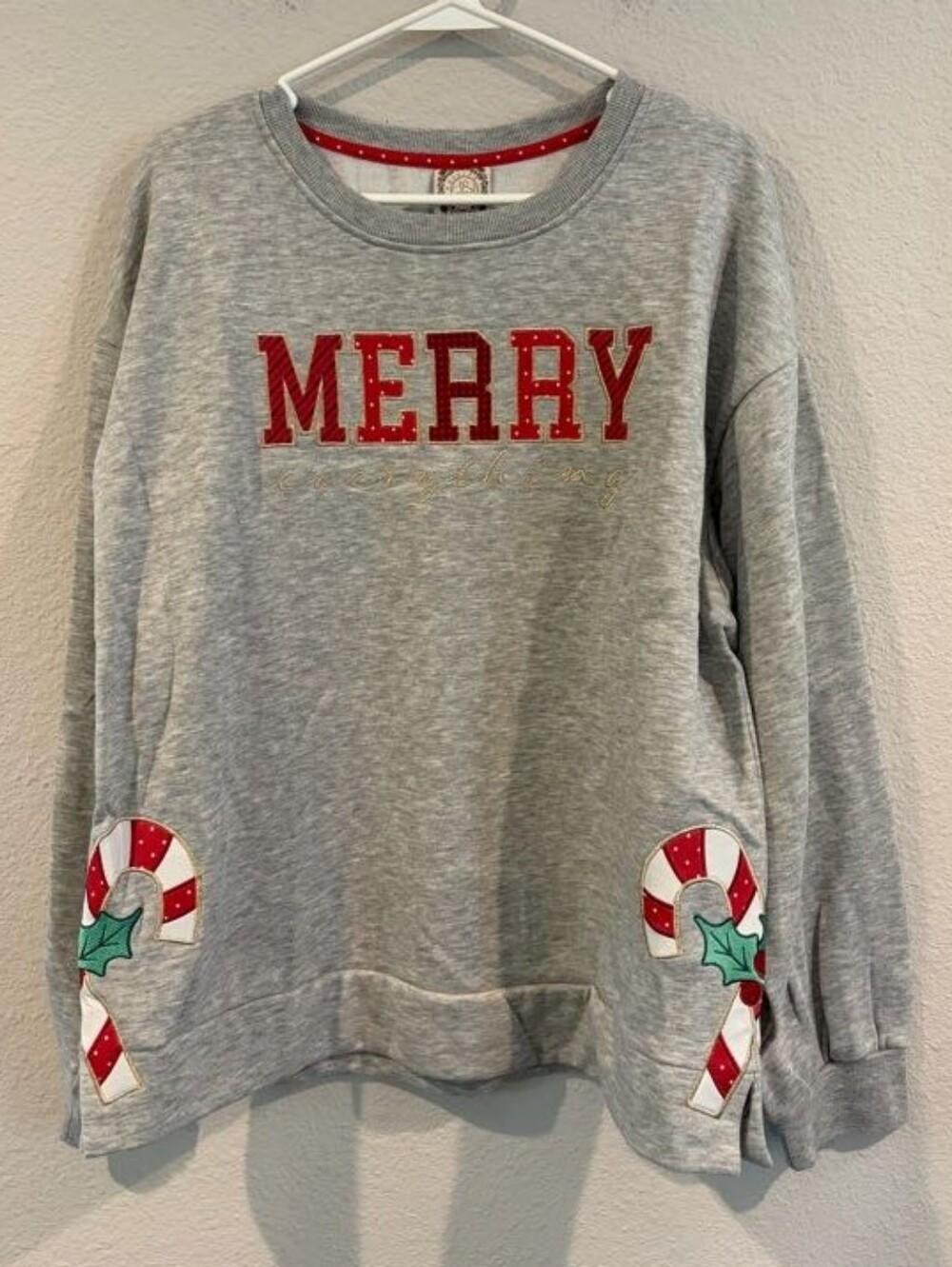 New Tru Self Womens Christmas Holiday Grey Graphic Relaxed Sweatshirt Size XL
